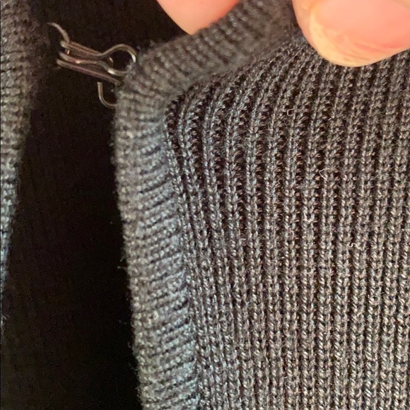 August Silk Black Hooded Sweater with fur trim - Picture 6 of 12